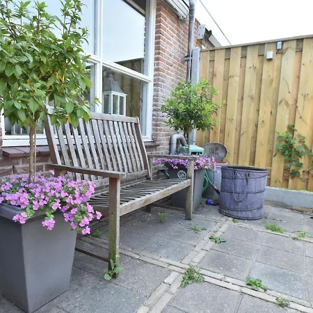 بيت للعطل Terraced House With A Veranda In A Green Neighbourhood At The Edge Of *