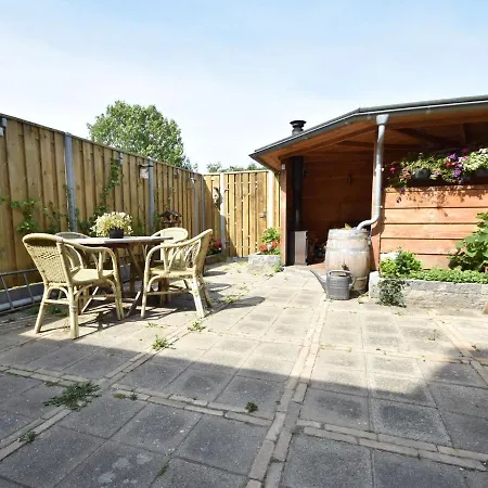 بيت للعطل Terraced House With A Veranda In A Green Neighbourhood At The Edge Of