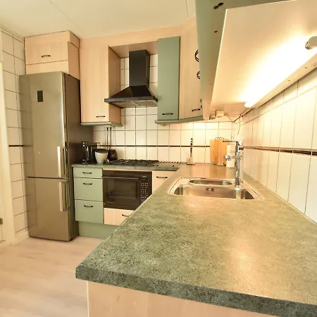 بيت للعطل Terraced House With A Veranda In A Green Neighbourhood At The Edge Of *